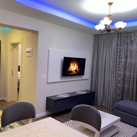 Komatas Modern Apartments In Bllok Area Тирана Экстерьер фото