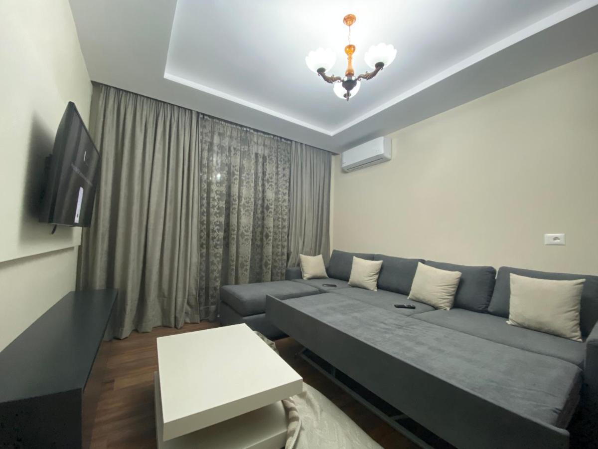 Komatas Modern Apartments In Bllok Area Тирана Экстерьер фото